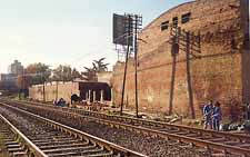 ideha-tren6.jpg (15894 bytes)