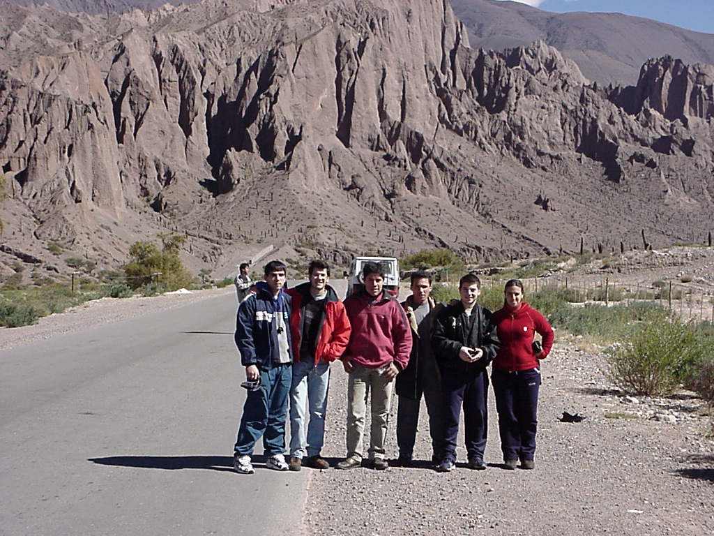 salta16.jpg (45700 bytes)
