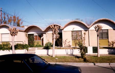 viviendasocial5.jpg (30528 bytes)